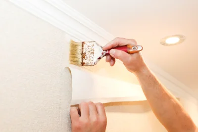 Pose de papier peint à Ambérac — revêtements muraux et toiles de verre